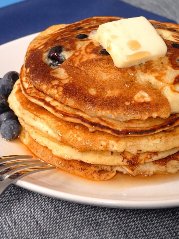 blueberry-pancakes-800-x-1067