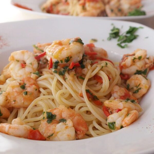 Garlic Shrimp Linguine